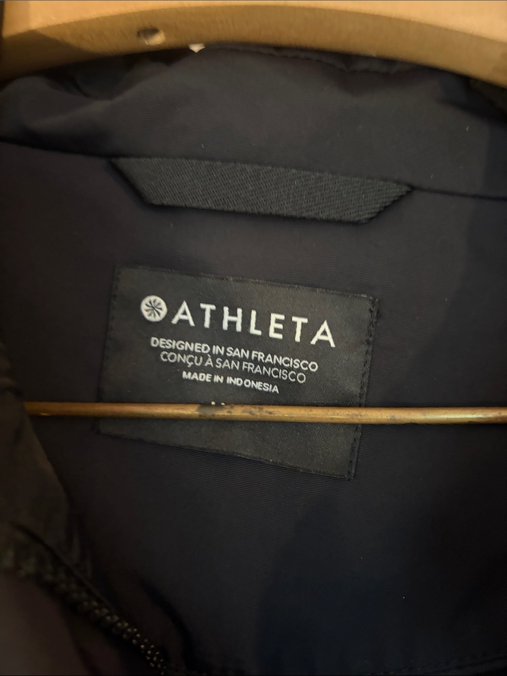 Athleta Rainout Trench Black Hooded Trench Coat size M - Picture 4 of 6